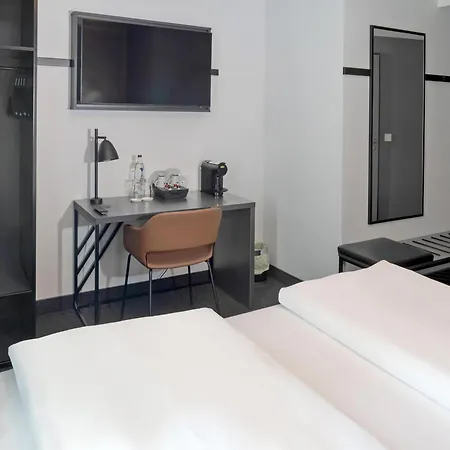 Kiel-city Hotel 3*