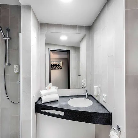 Kiel-city Hotel 3*